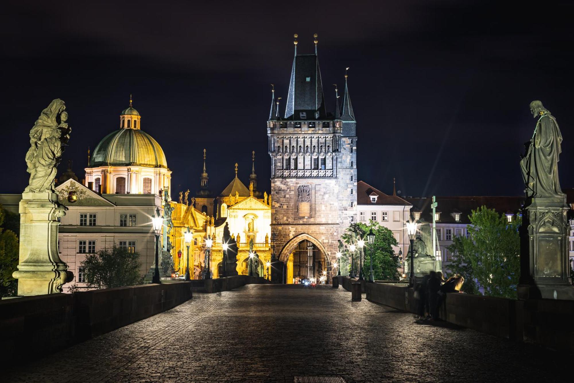 Luxury Retreat By Charles Bridge Praga