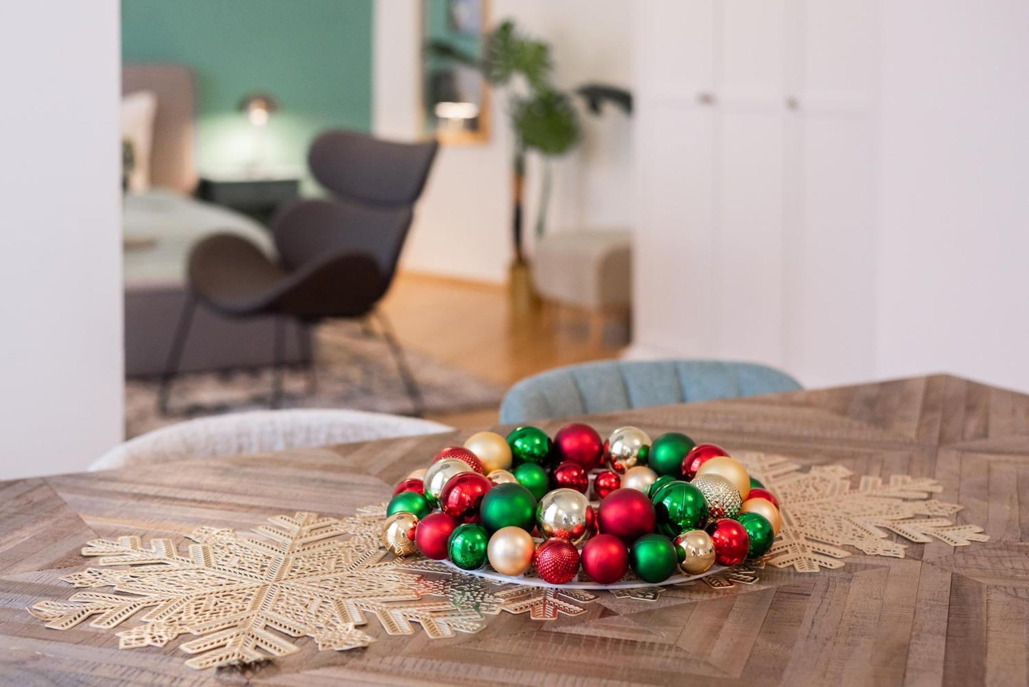 Luxury Retreat By Charles Bridge Apartament *